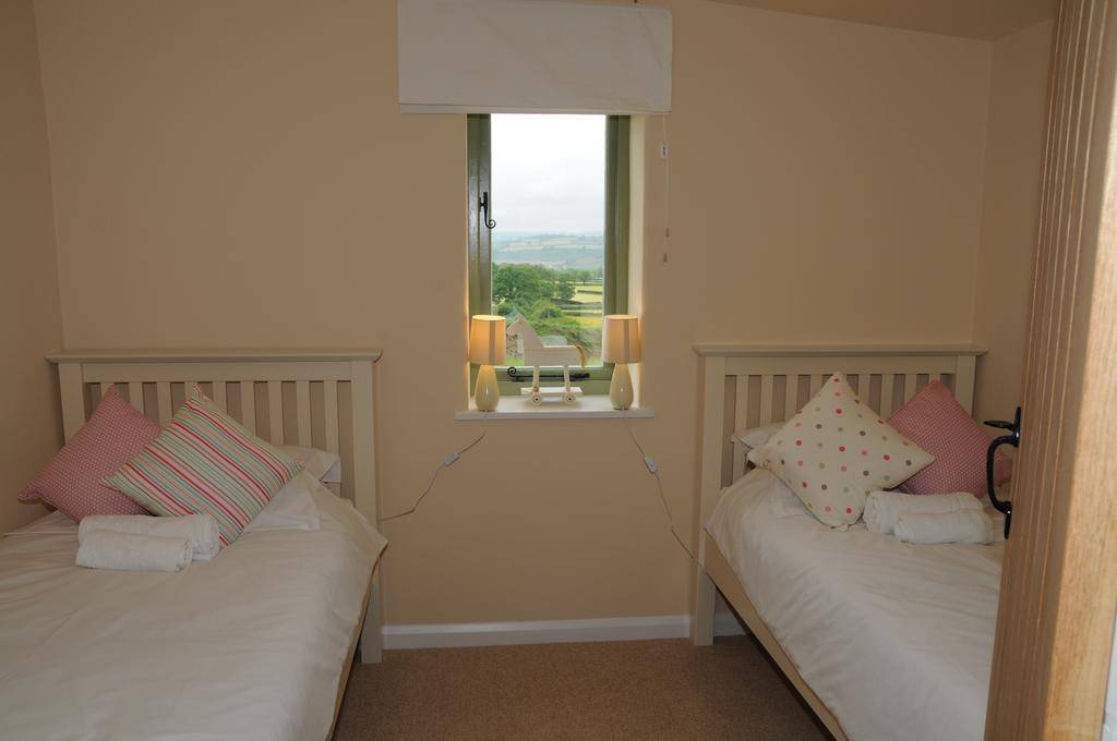 Wyke Farm Hotell Axminster Exteriör bild